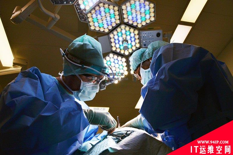 在医疗物联网中，安全是生死攸关的问题